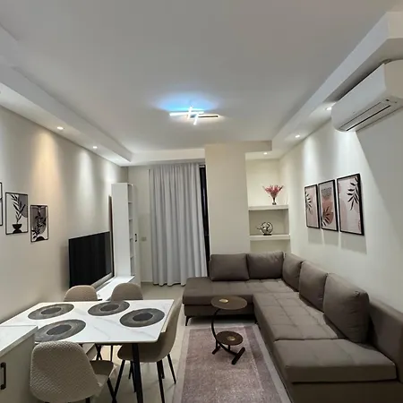 Golden Tower Center Appartement *