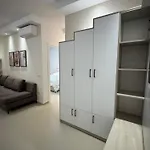 Golden Tower Center شقة