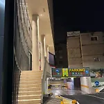Golden Tower Center شقة