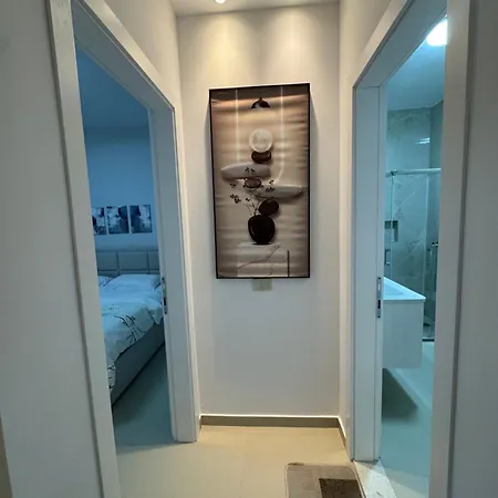 Golden Tower Center Tiran