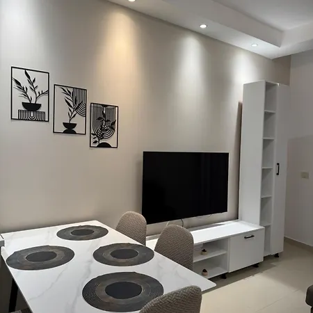 Golden Tower Center Daire Tiran