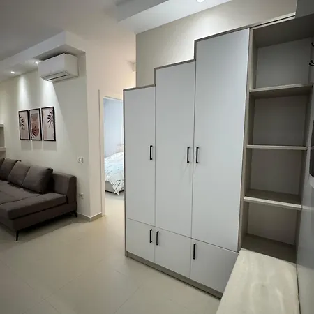 Golden Tower Center Daire